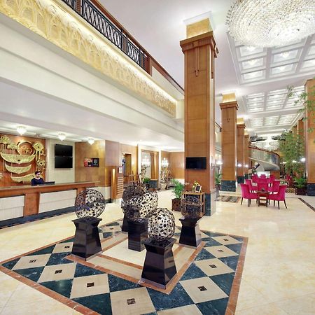 Novotel Solo Surakarta (Solo) Exterior foto