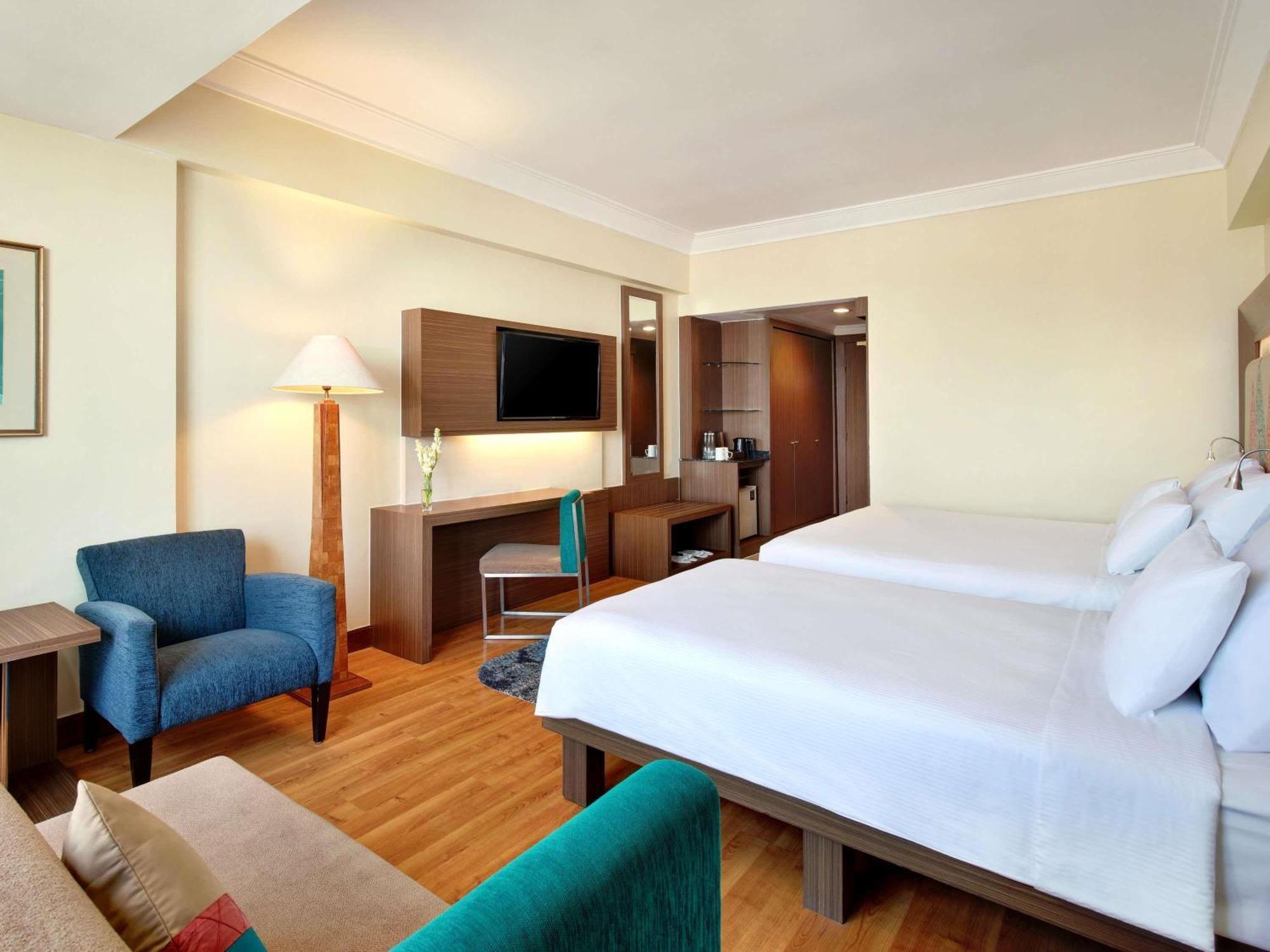 Novotel Solo Surakarta (Solo) Exterior foto