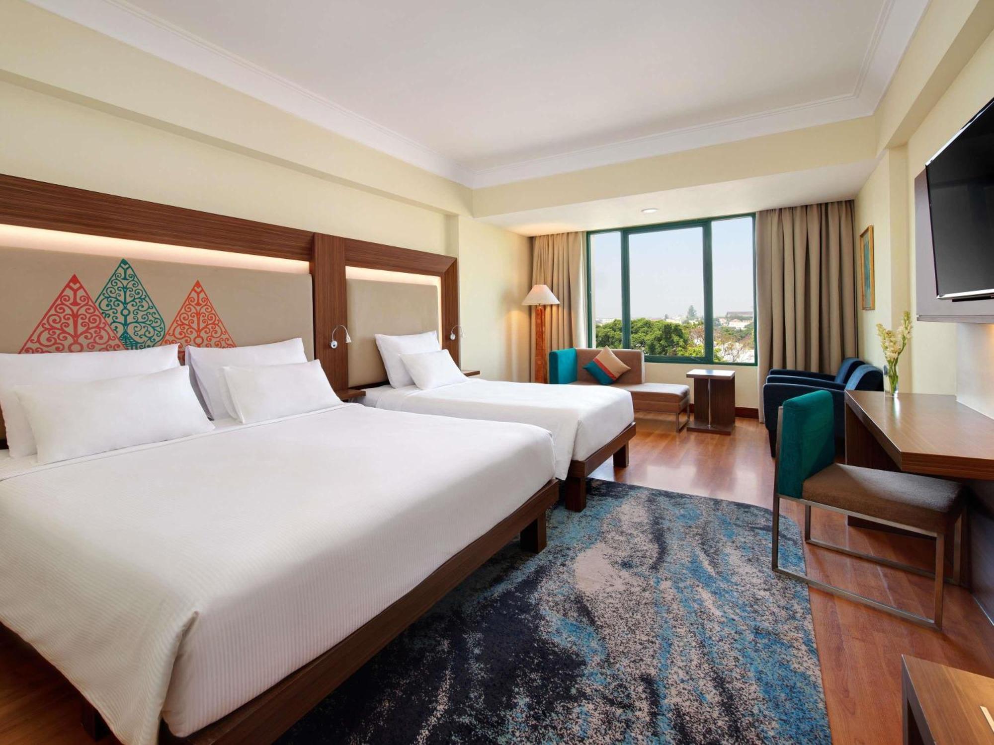 Novotel Solo Surakarta (Solo) Exterior foto